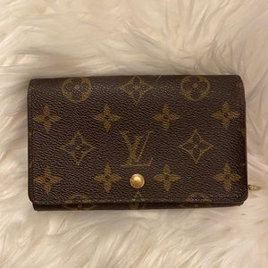 LOUIS VUITTON VINTAGE BIFOLD WALLET